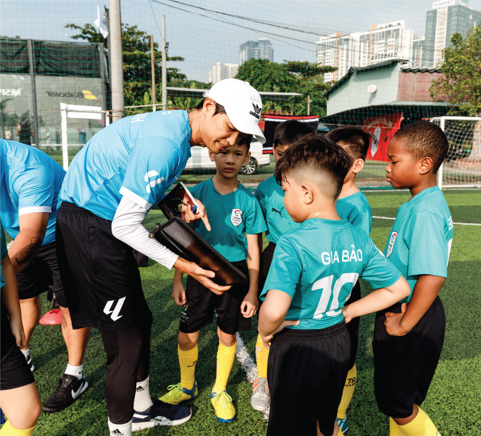 vechungtoi s1 1 | Laliga Việt Nam - Ươm mầm tài năng bóng đá trẻ
